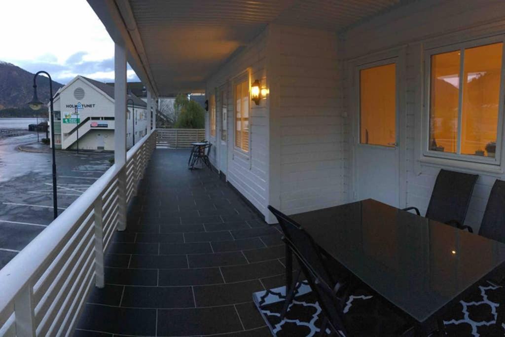 Balestrand Fjordapartments Holmen 19A Εξωτερικό φωτογραφία