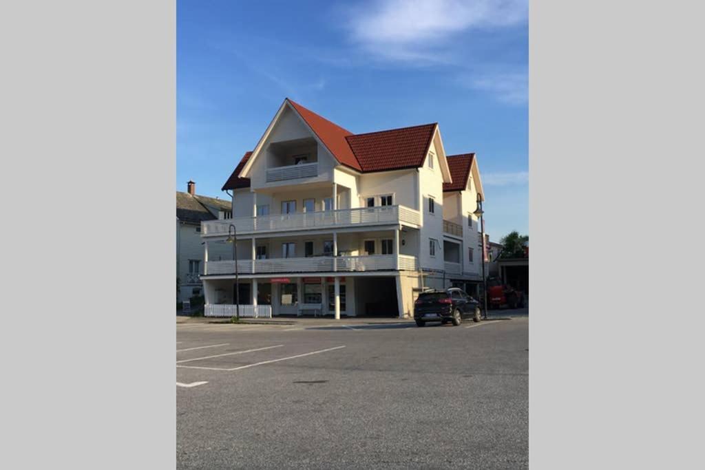 Balestrand Fjordapartments Holmen 19A Εξωτερικό φωτογραφία